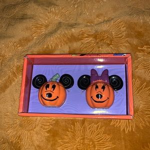Disney Mickey and Minnie salt and pepper shaker